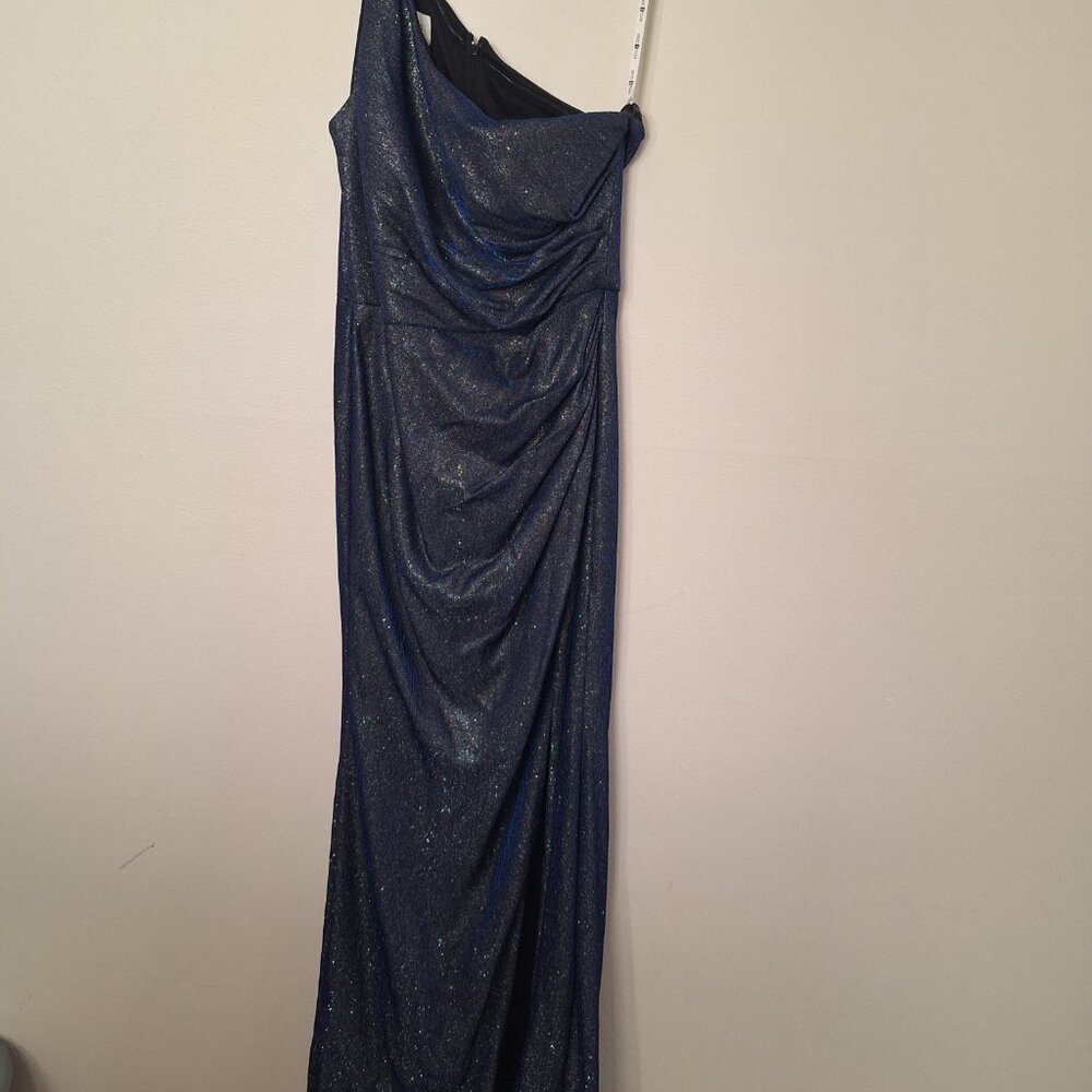 Jules & Cleo One Shoulder Glitter Metallic Pleated Dress